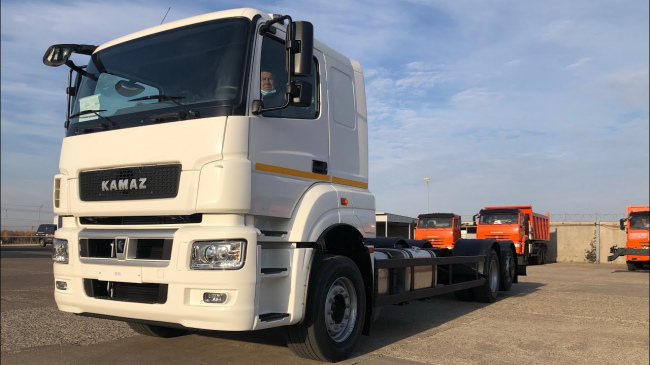 КАМАЗ 65208-1002-87(S5)